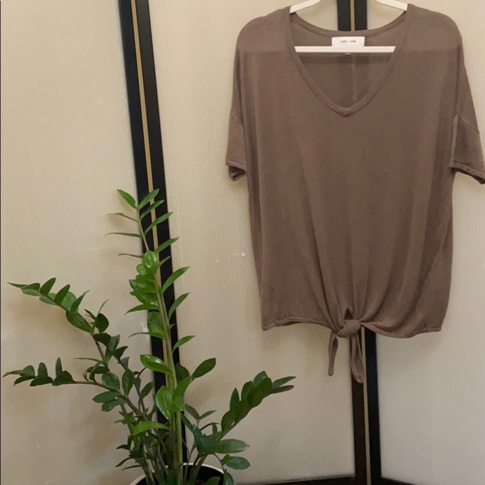 John + Jenn | Short Sleeve V-neck Knit Top w/ Tie